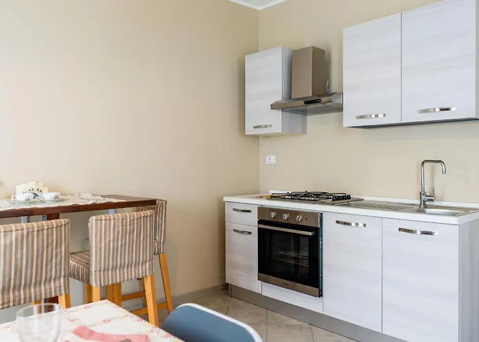 Semesterbostad Tra Ulivi By Interhome